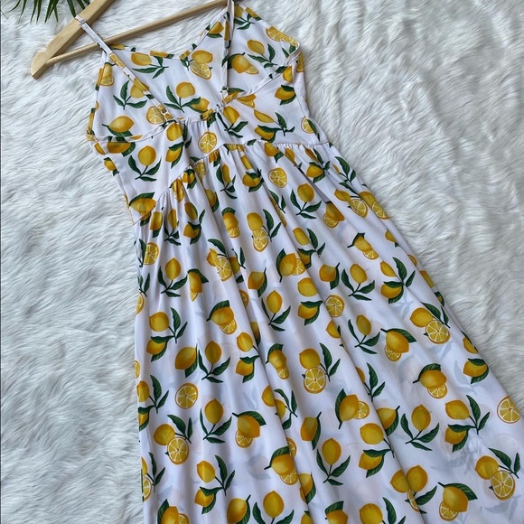 🌻lemon print summer dress 
🌻length-47
🌻bust -28. - Picture 3 of 7